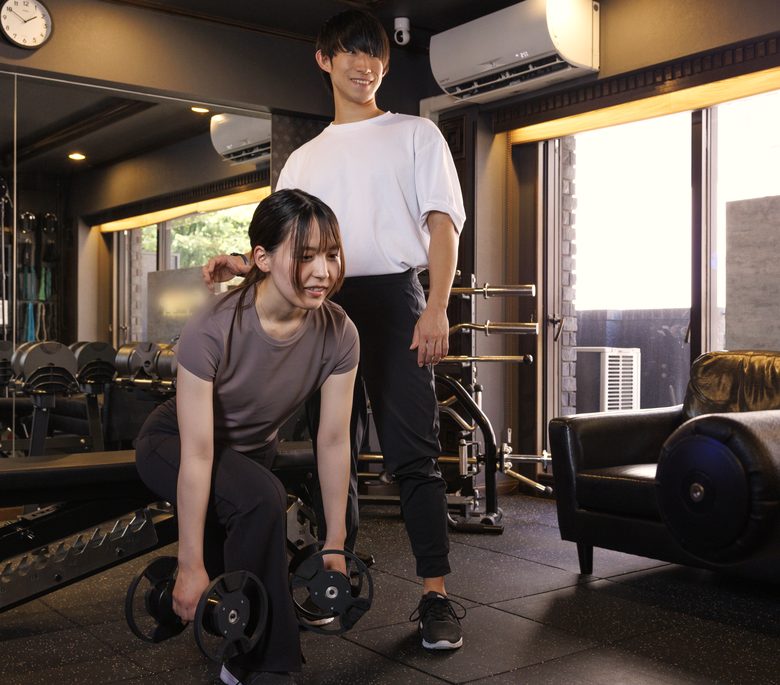 越田敦也のパーソナルトレーニングの様子